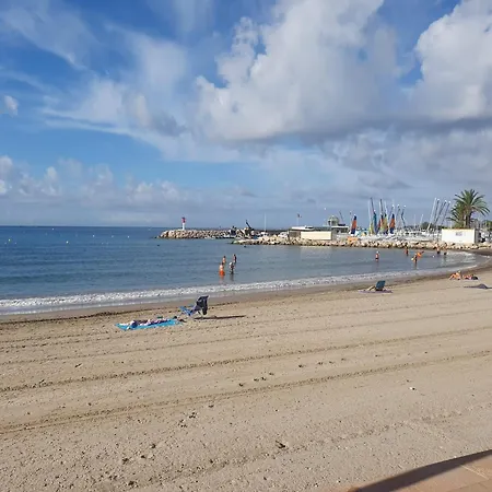 Le Goeland, Hotes 20m2, Avec Petit Dejeuner-800m Plage- Kitchenette-terrasse-piscine-velos *